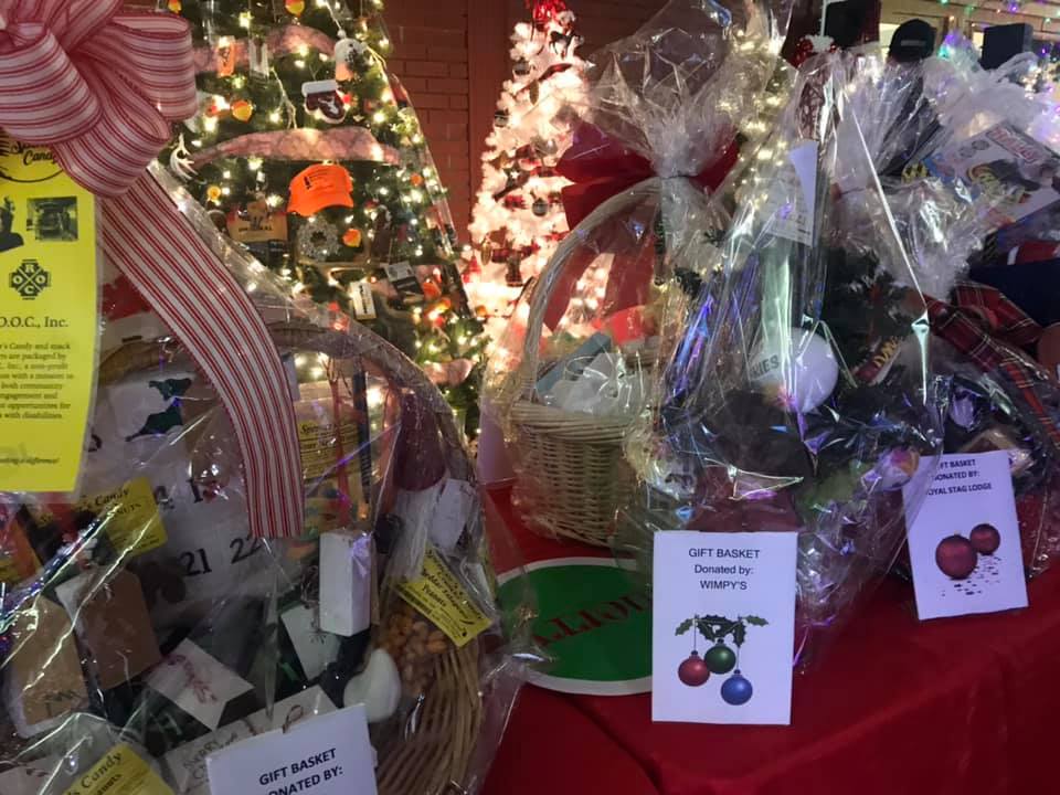 Grayling Christmas Walk 2022 Festival Of Trees | Grayling Promotional Association